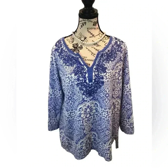 Charter Club Large Periwinkle Blue and White Floral V-Neck Beaded Blouse - Picture 1 of 4